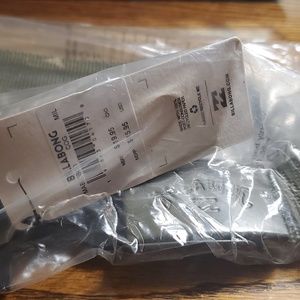 Army green Billabong belt